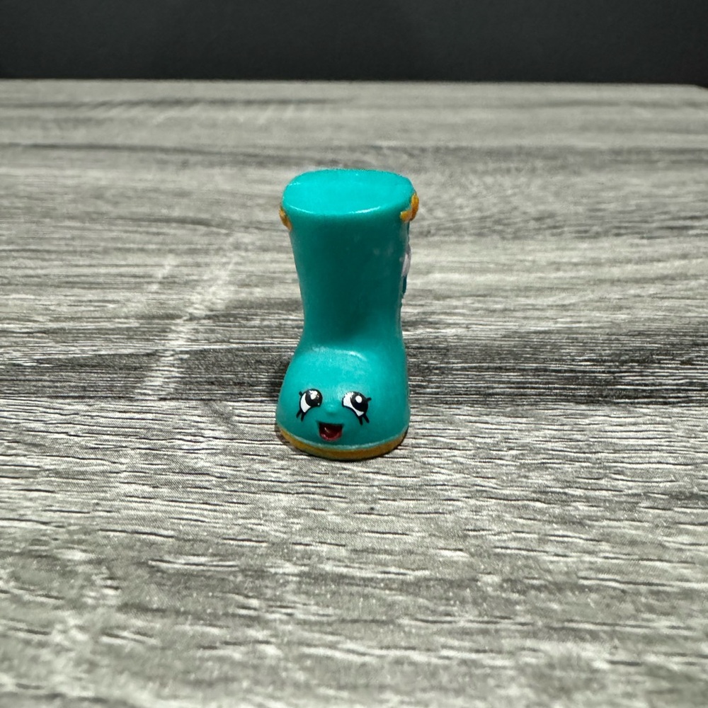 Shopkins | Shoes: Turquoise Jennifer Rayne Rubber Boot (3-037) - Mini Figure
